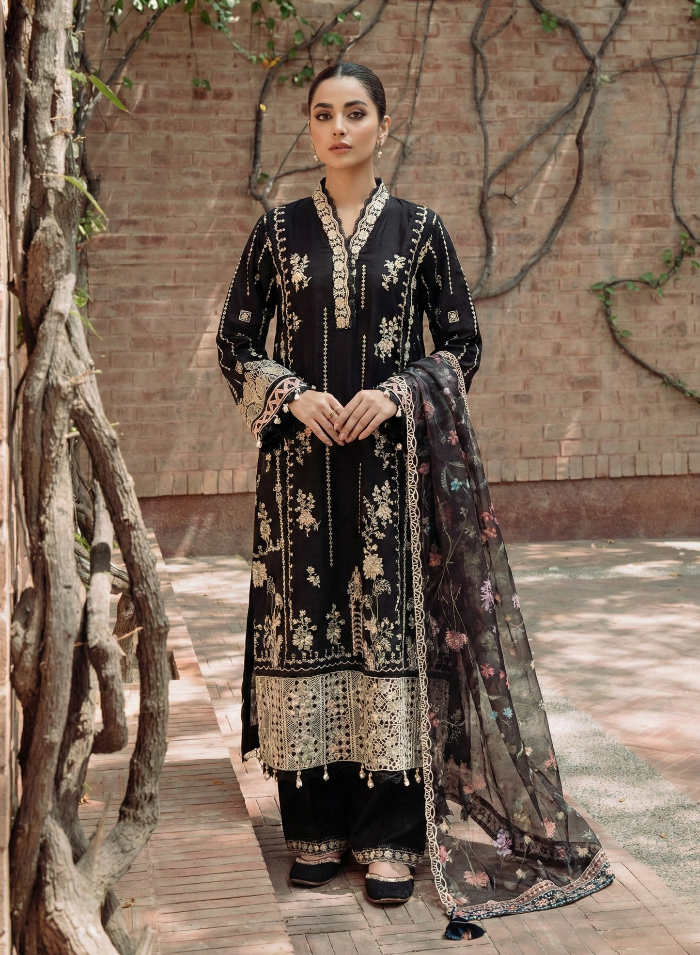 Noir Elegance Embroidered 3-Piece Suit Set