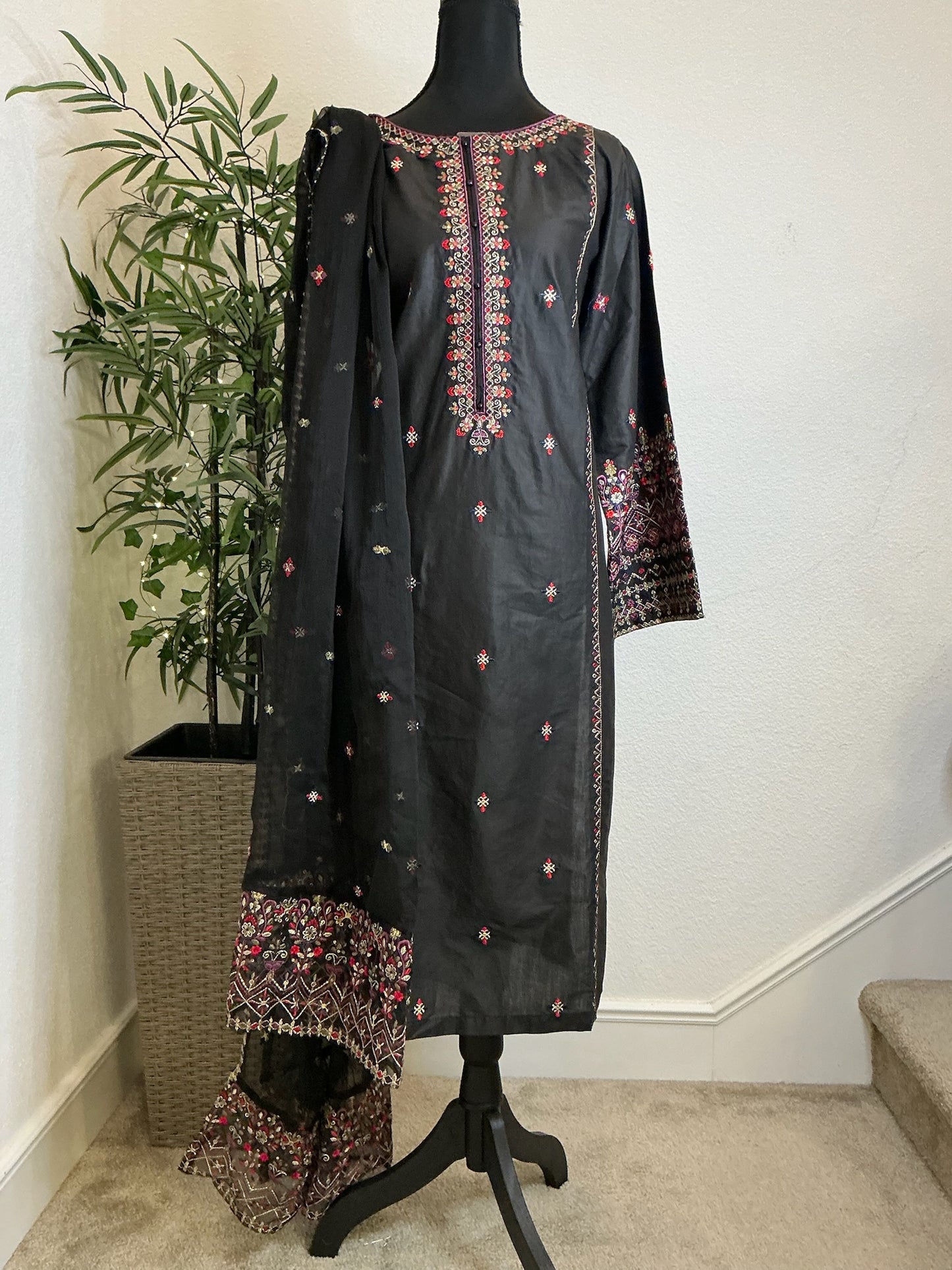 Black Multicolor Embroidered 3-Piece Suit Set